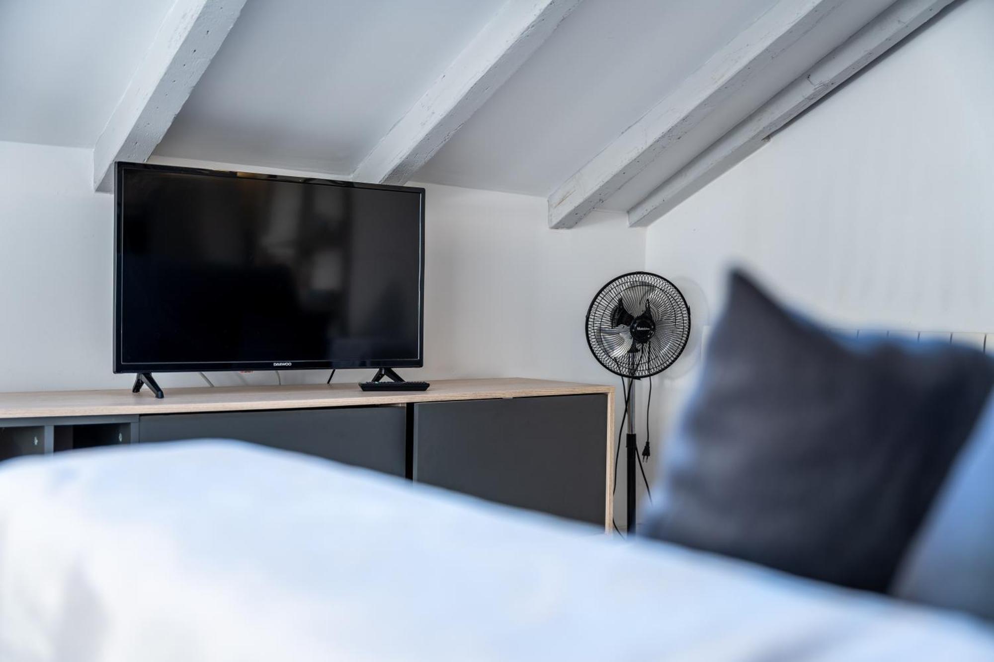 New And Bright Puertochico Attic Apartment Сантандер Екстериор снимка